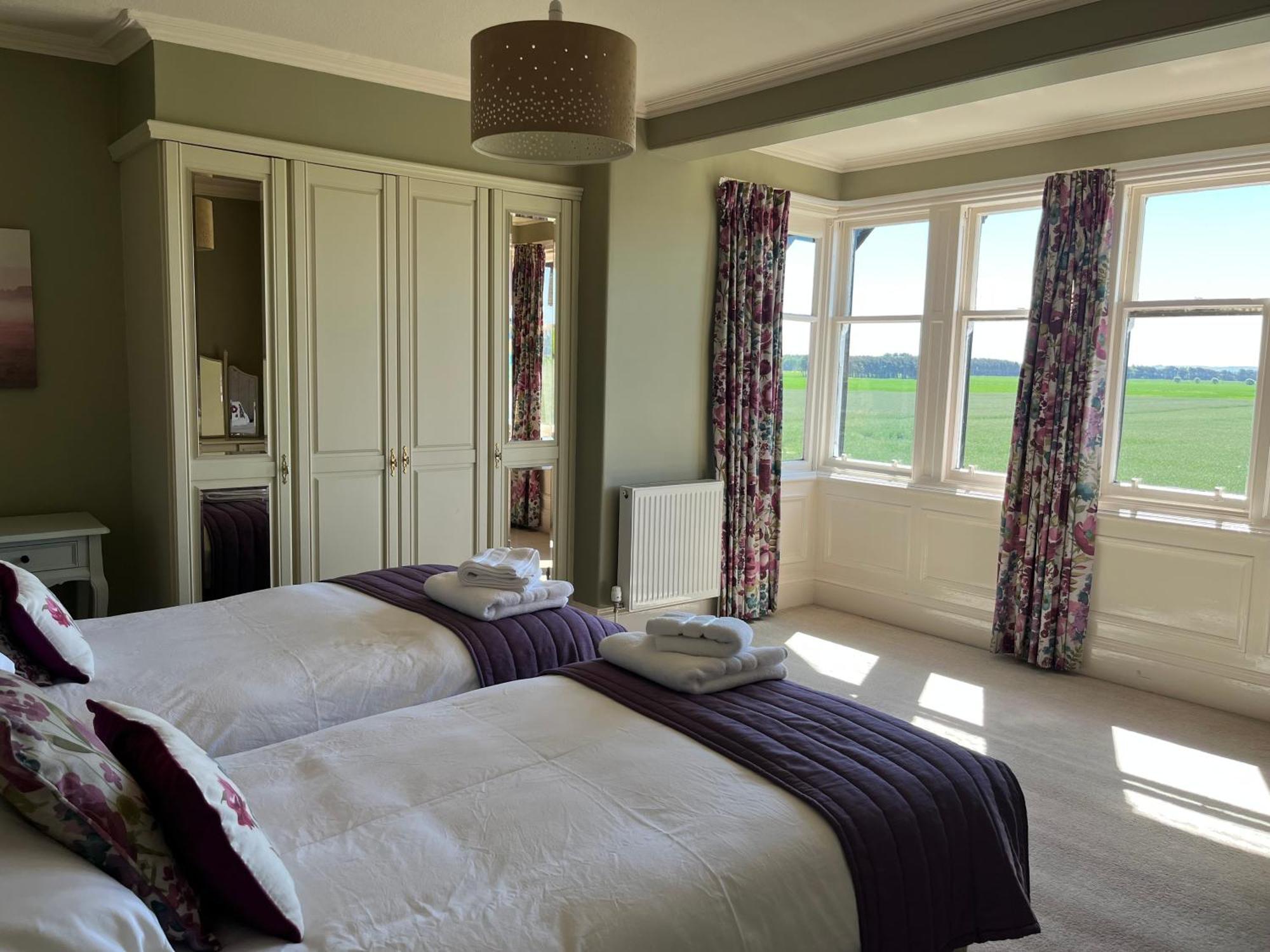 Vicarsford Farmhouse With Hot Tub Leuchars Εξωτερικό φωτογραφία